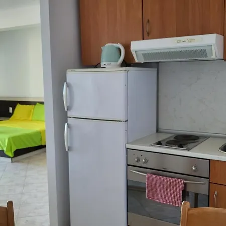 Blue Sky Apartment *