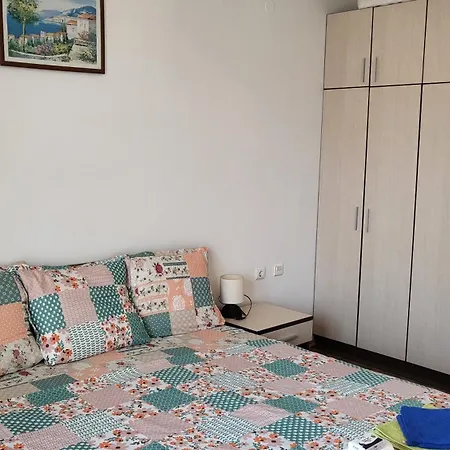 Blue Sky Apartment