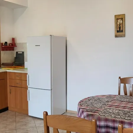 Blue Sky Apartment