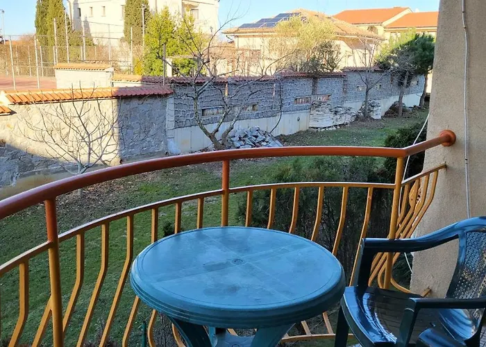 Blue Sky Lejlighed *